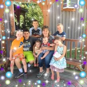 Meet your Posher, Larae